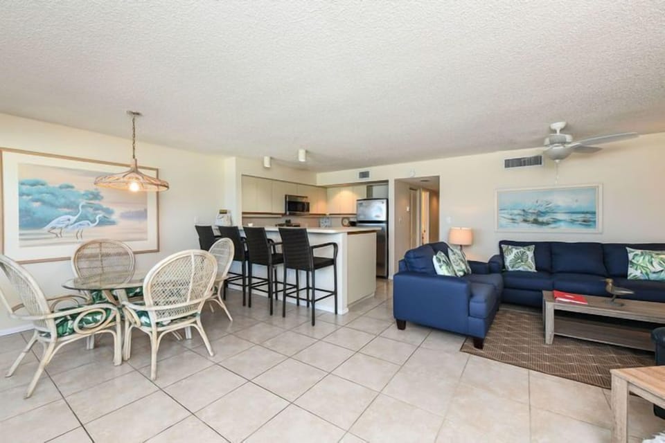 OPEN LIVING DINING