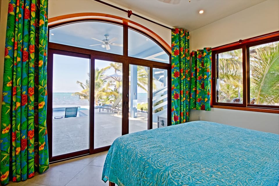 Peacock Suite, views of pool and Caribbean