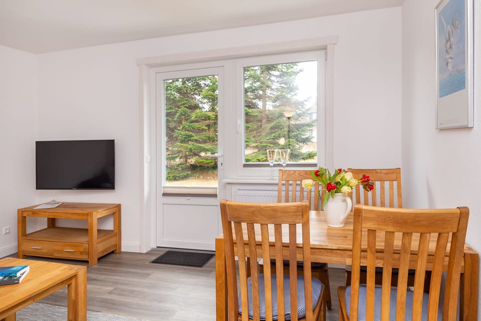 Living room in holiday apartement Hortensie in Nebel on the island Amrum