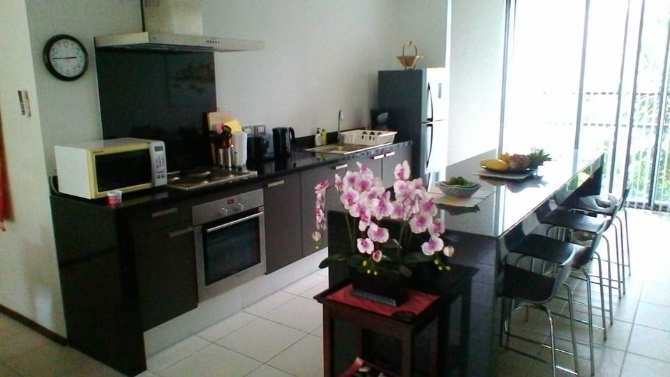 Fabulous Modern Apartment-Close to Beach