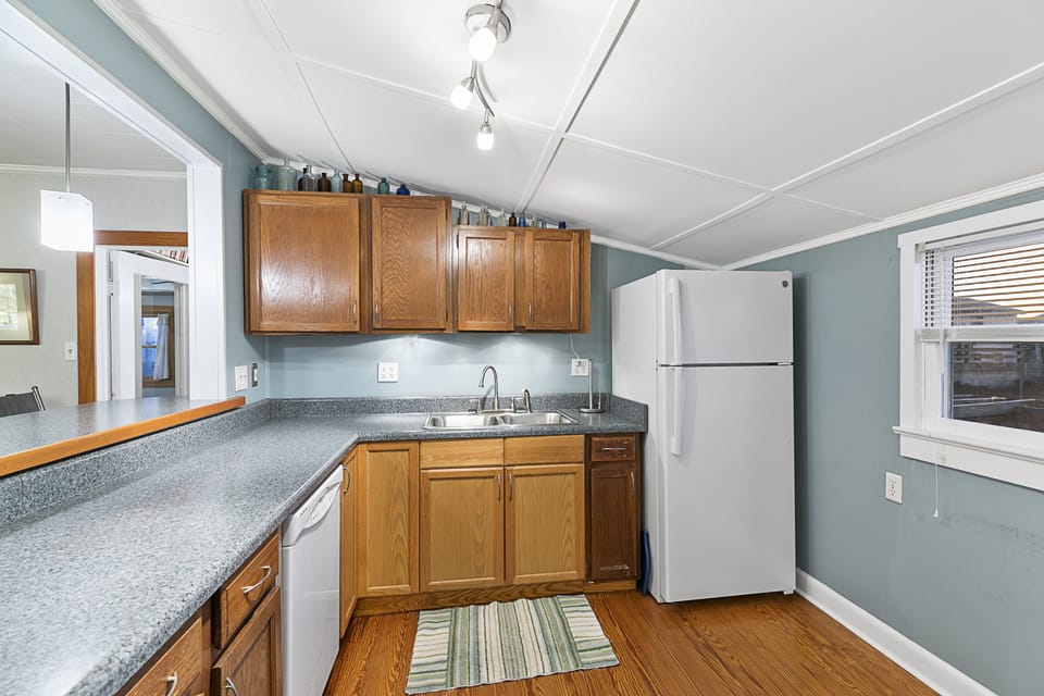 Spacious kitchen