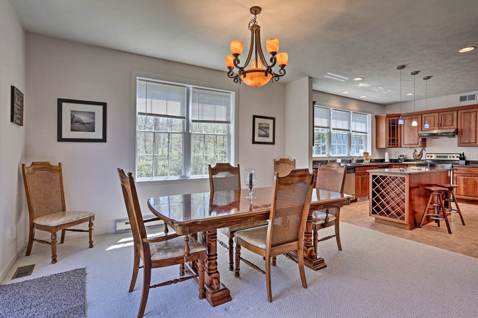 Dining Area | Dishware & Flatware
