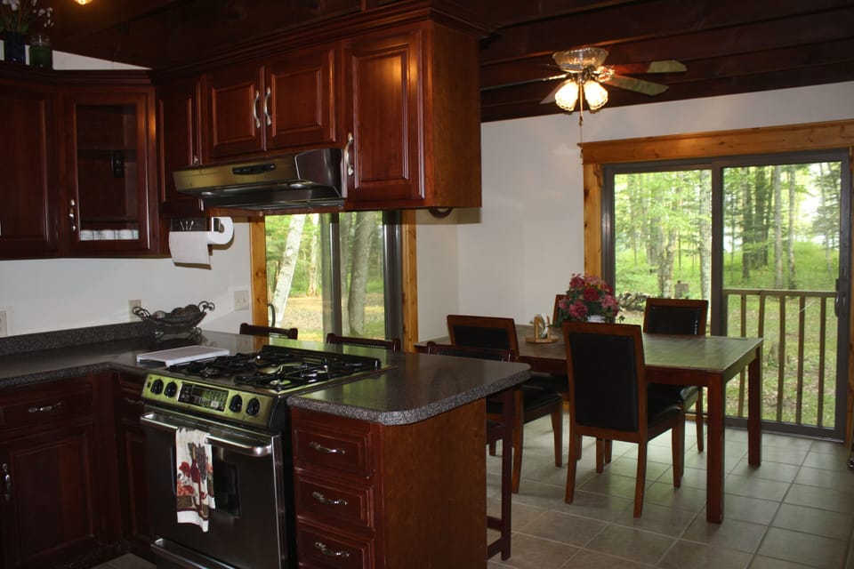 Full kitchen on main level