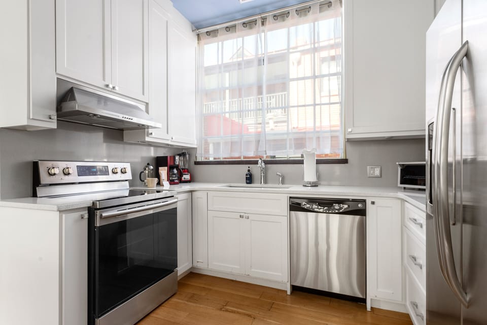 Embrace Comfort and Convenience | Hibiscus House