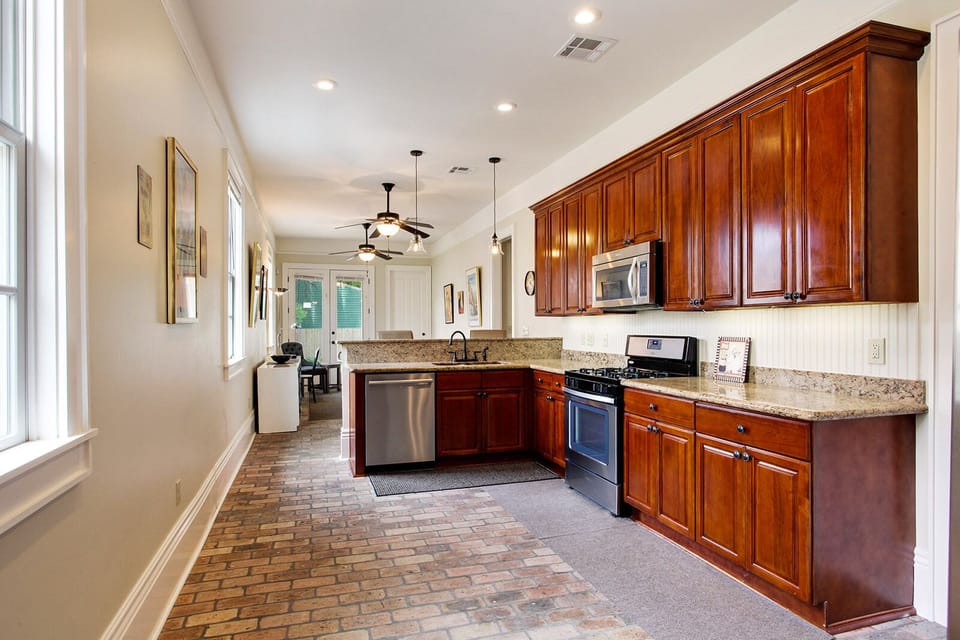 Spacious, sun-lit ktichen with all new appliances.