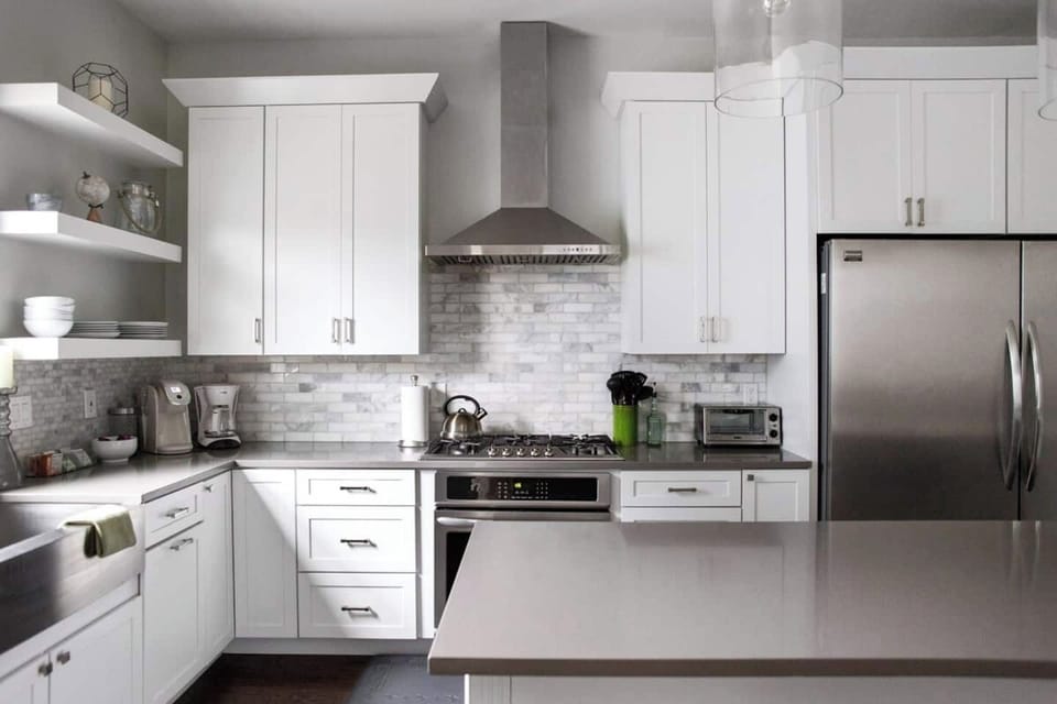 1st FL | Kitchen | Plenty of refrigerator and freezer space.