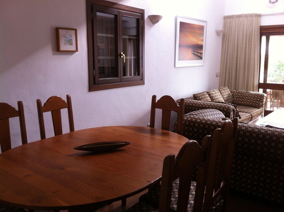 Loung/Dining