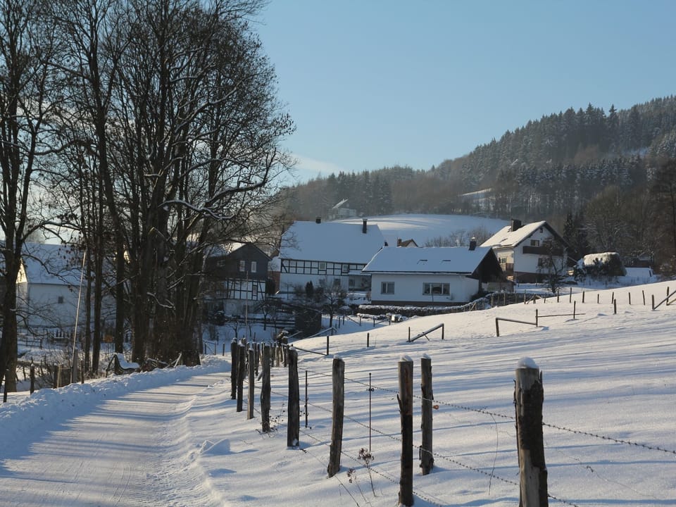 Surroundings [winter] (1-5 km)