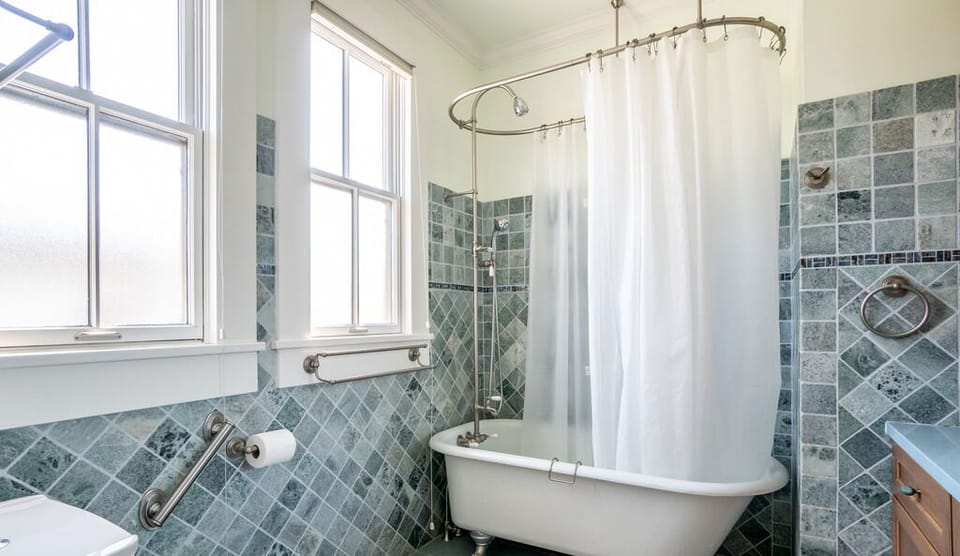 Upper Bathroom