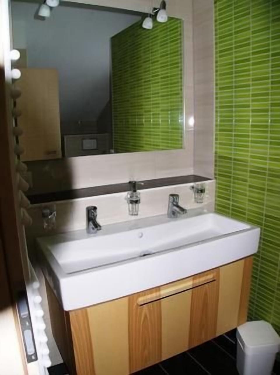 Picture 8
