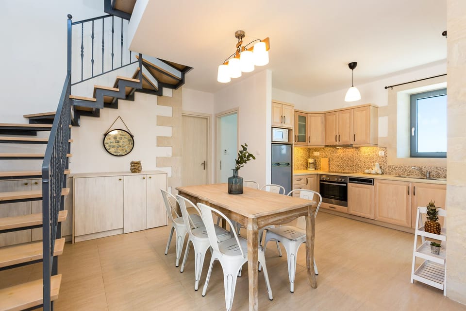 Villa Stone Thromila covers 200 sq. m. in total.