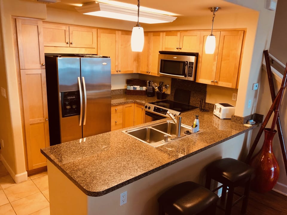 fully equipped kitchen