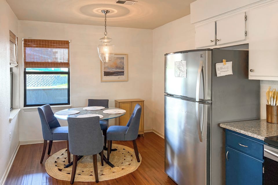 Dining Area | 1st Floor