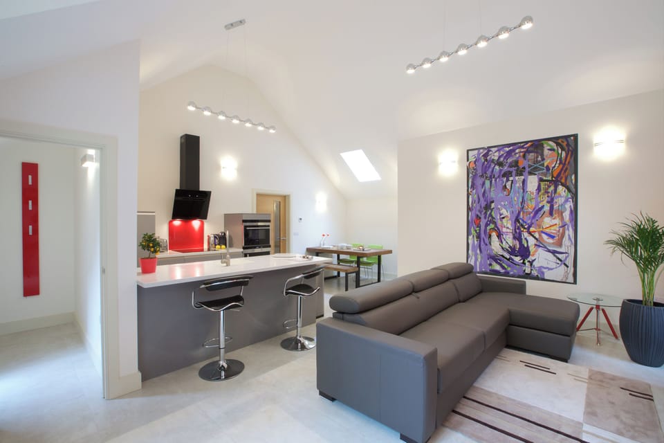 Kitchen and Lounge