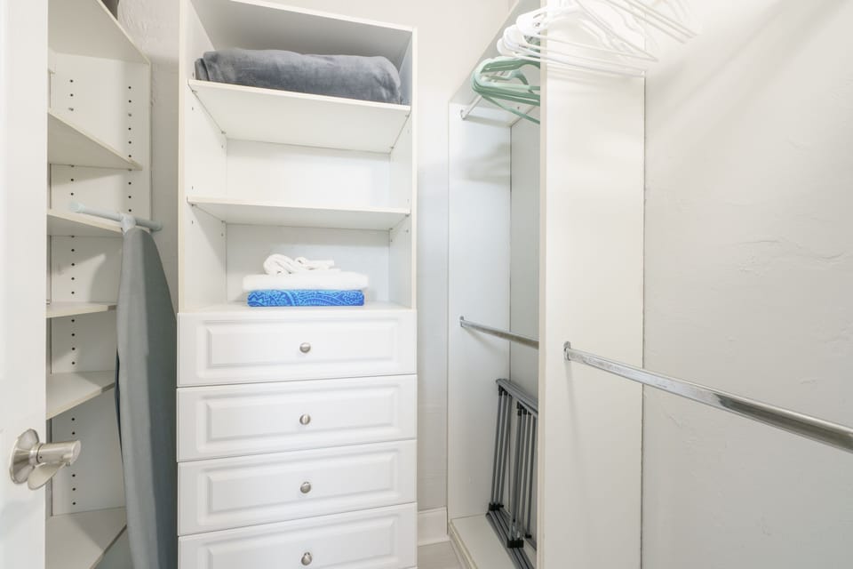 Master bedroom walk-in-closet