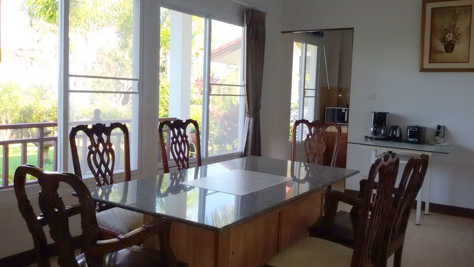 Peony 3 Bedroom Beach Front Villa