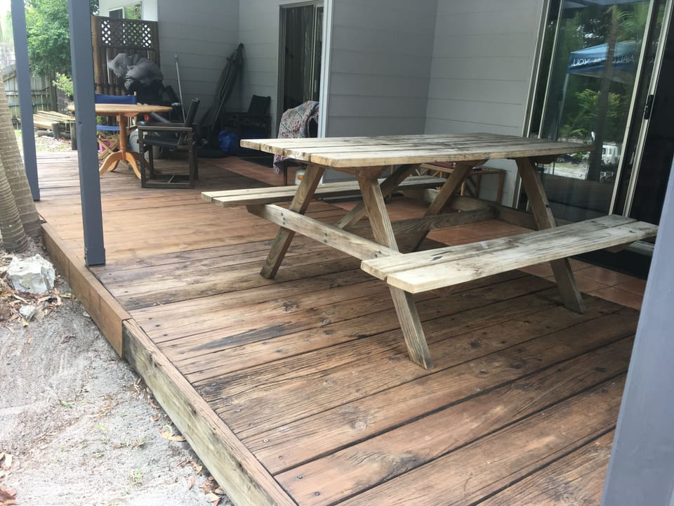 Outdoor dining