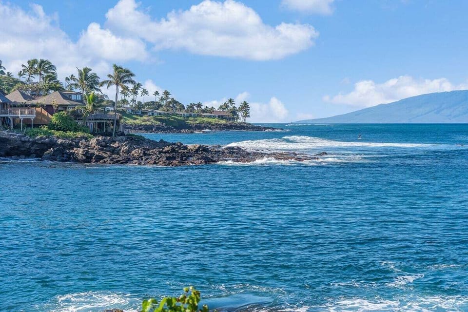 Your slice of paradise—open ocean views right from your lanai