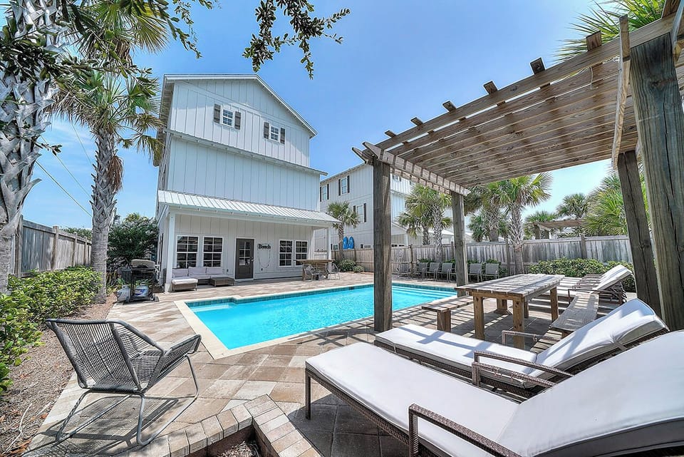 Casa Blanca - Miramar Beach - Exterior & Private Pool