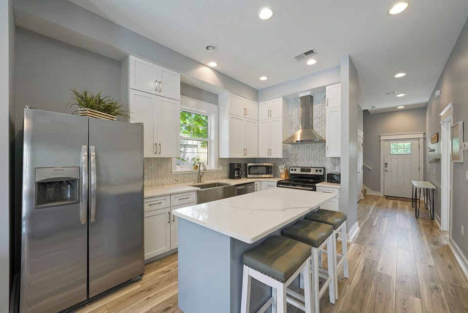 Casa Blanca - Miramar Beach - Kitchen