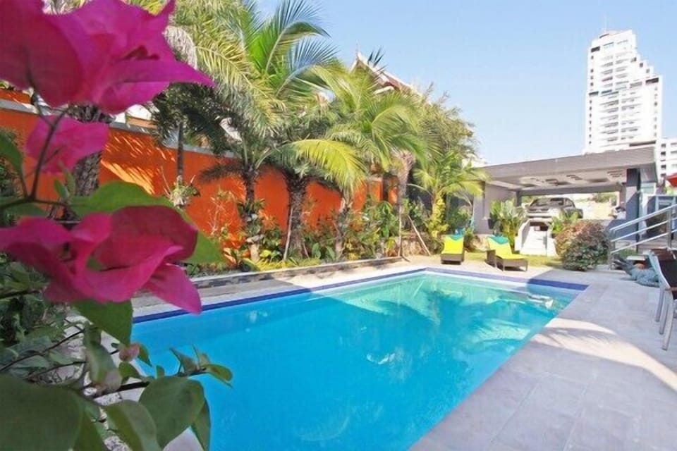 Pratumnak Royale Grande Pool Villa