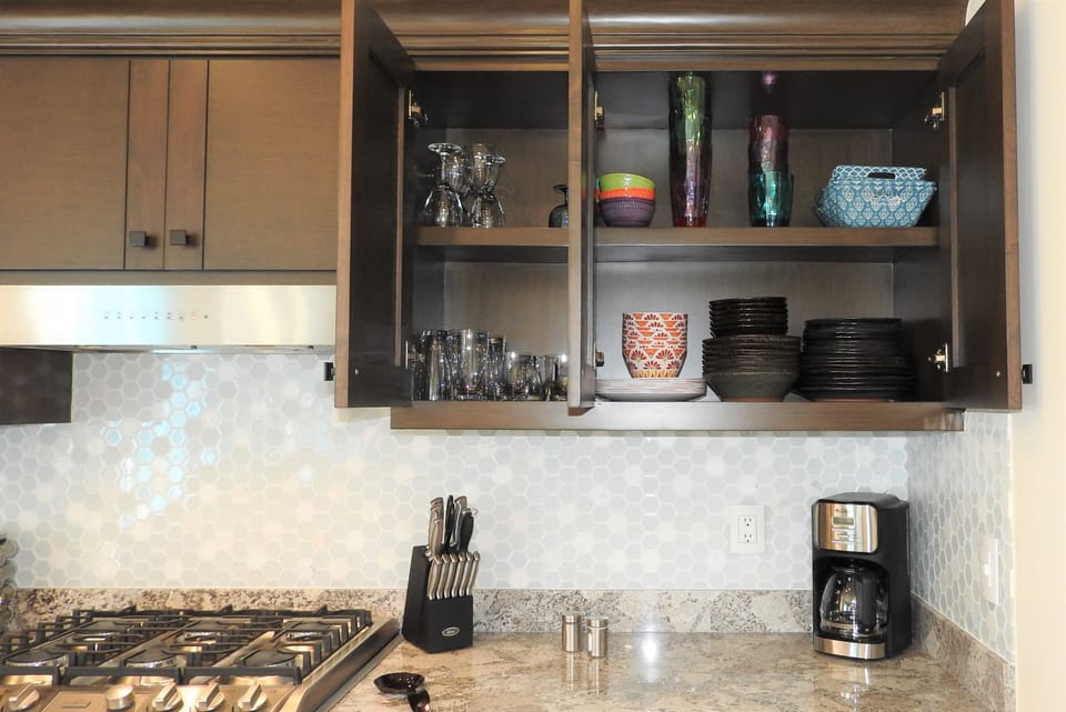 Fully Stocked Kitchen