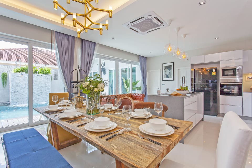 Ocean's 5 Pool Villa Near The Beach