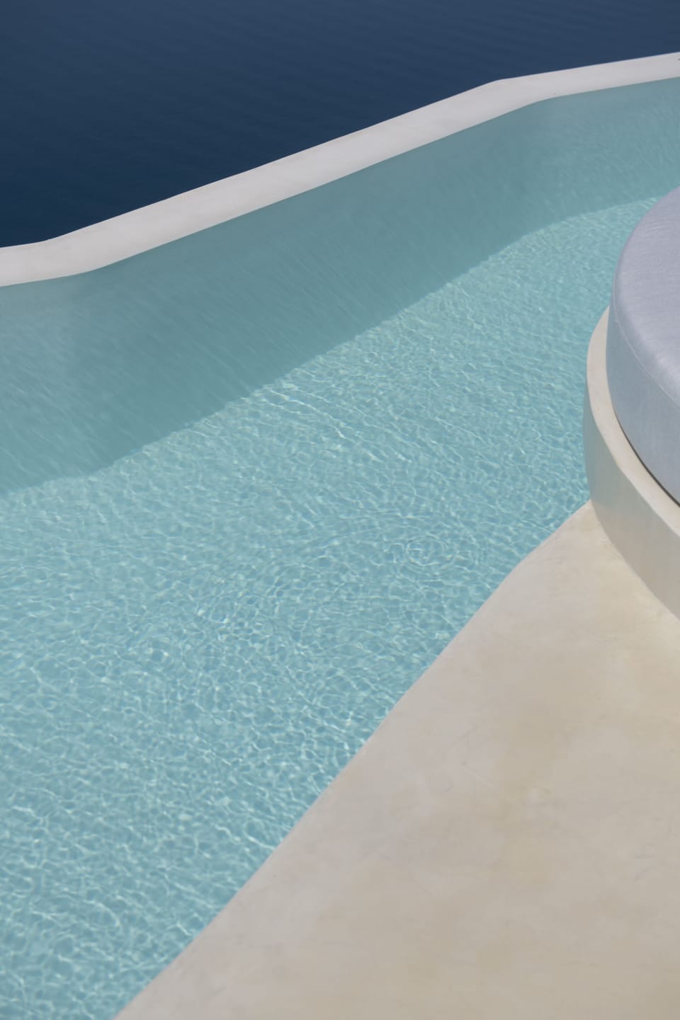 Pool detail