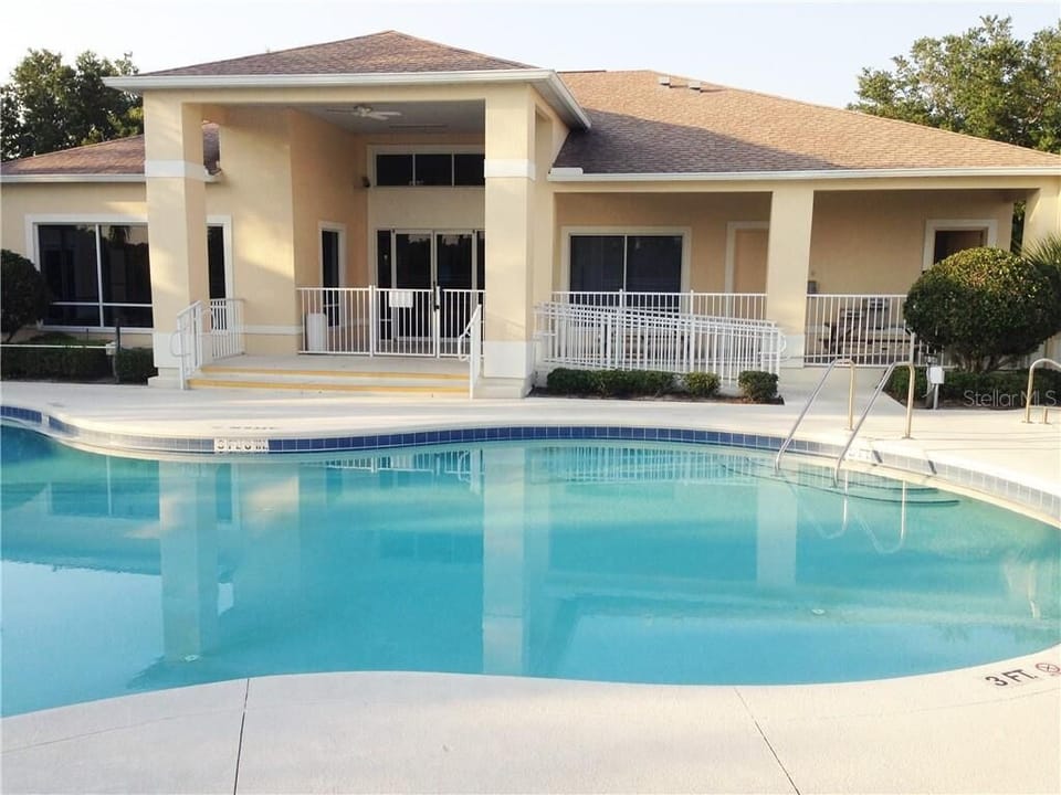 Community heated pool and hot tub