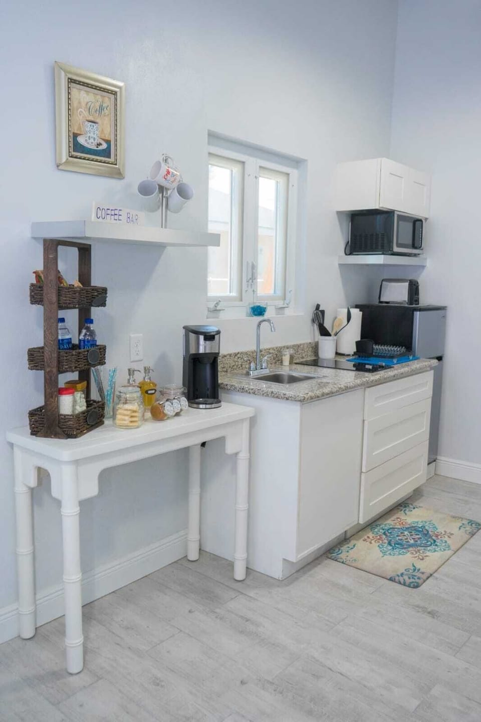 fully equipped kitchen