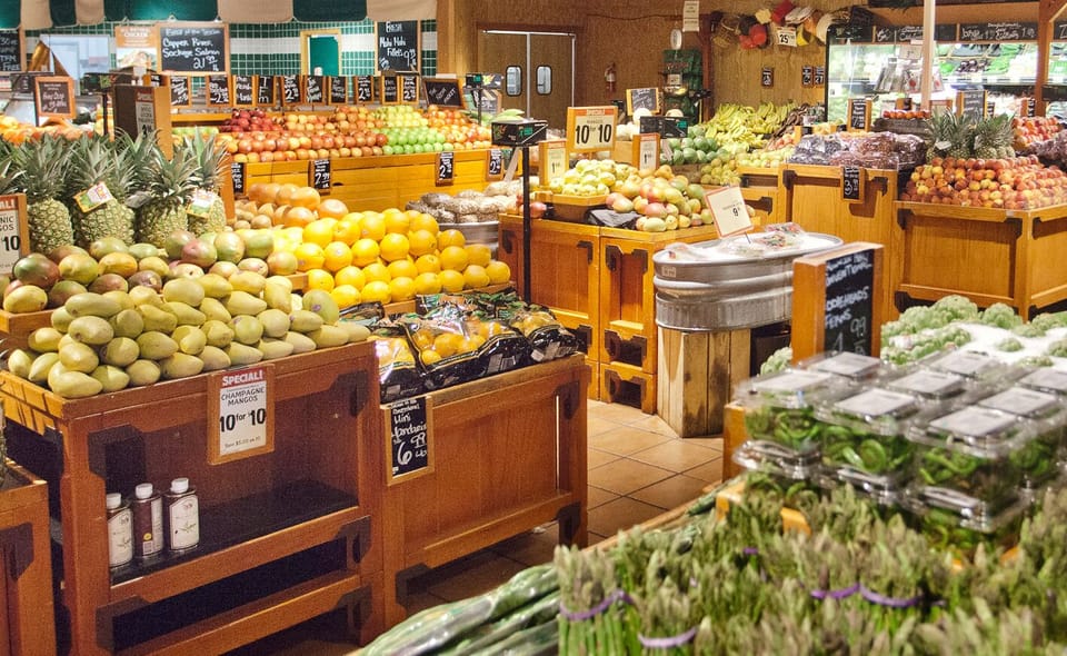 less than 2 miles away you have amazing grocery shops and resraurants