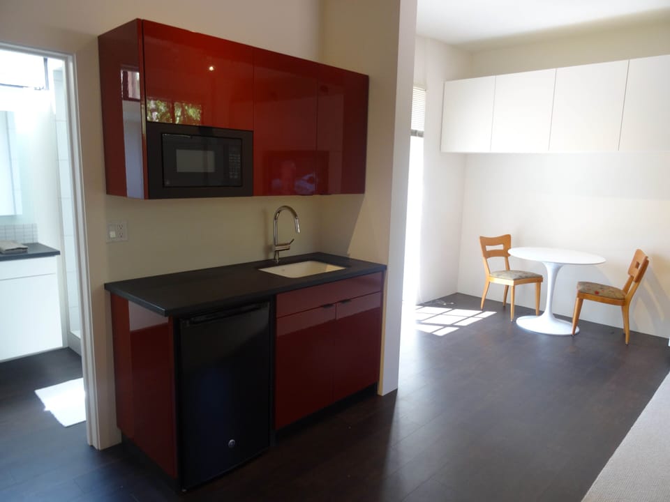 kitchenette (sink, refrigerator, microwave)