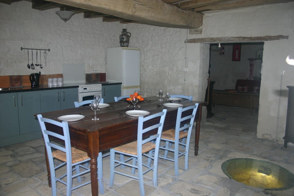 Maison du Puits kitchen