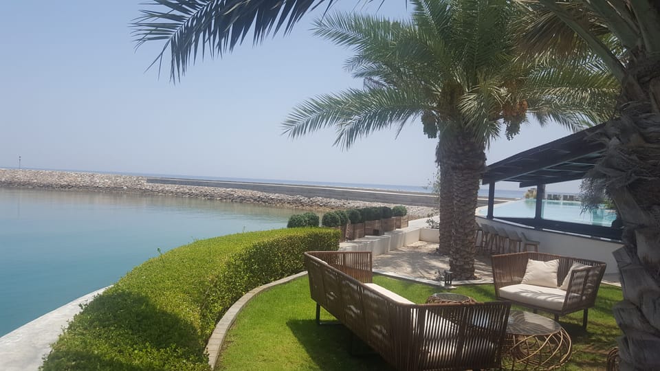 Beach Club Views &Pool