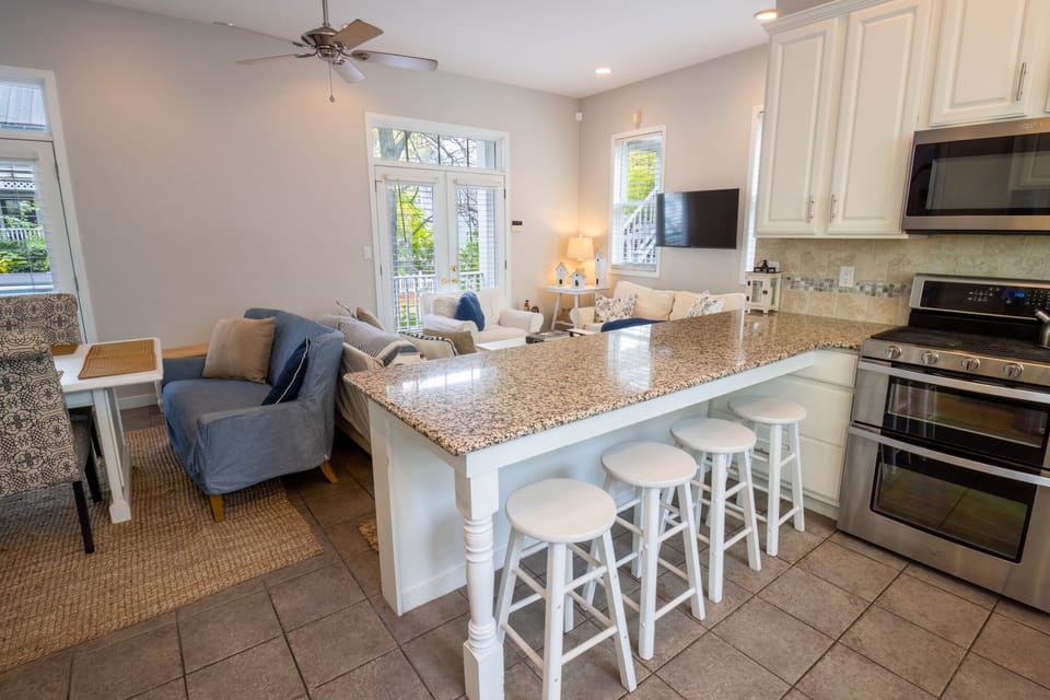 Main Level | Kitchen