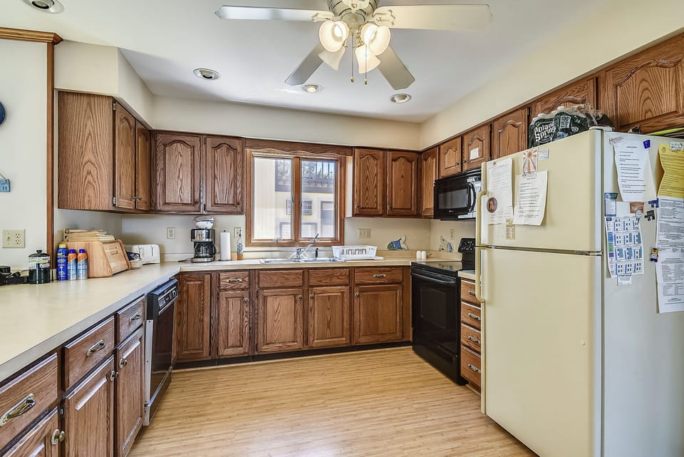 Main Level,Kitchen,