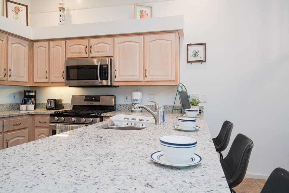 Kitchen with breakfast corner