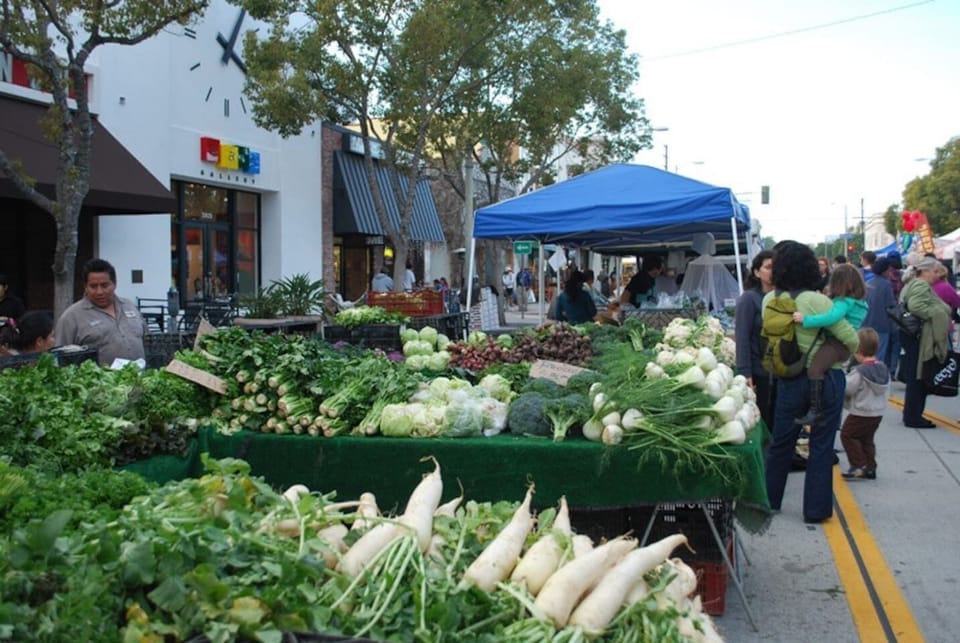 Fresh food from local farmers.  Every Tuesday on Main St.  2pm.