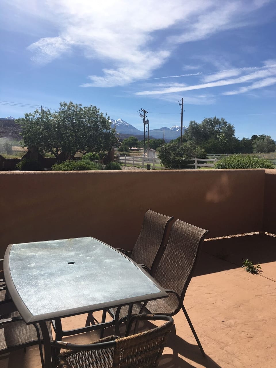 Outdoor dining