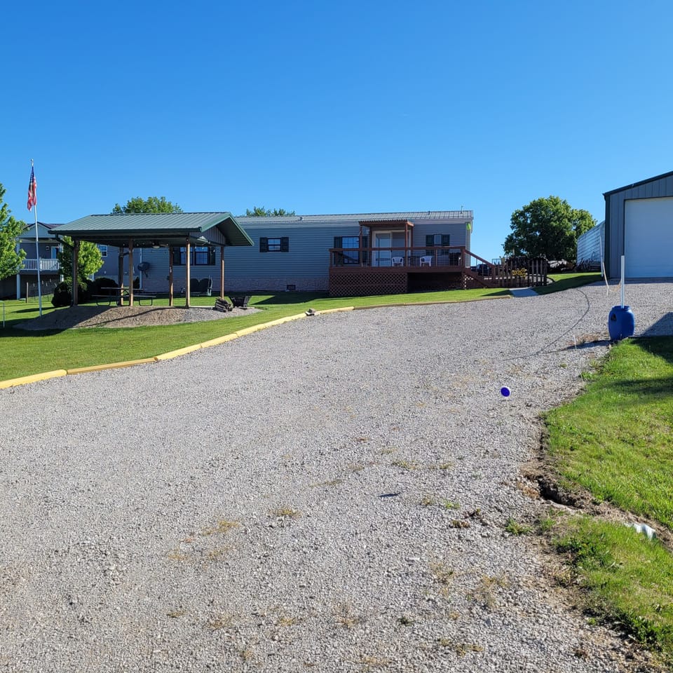 Large driveway. No parking in front of garage. Garage is not part of the rental.