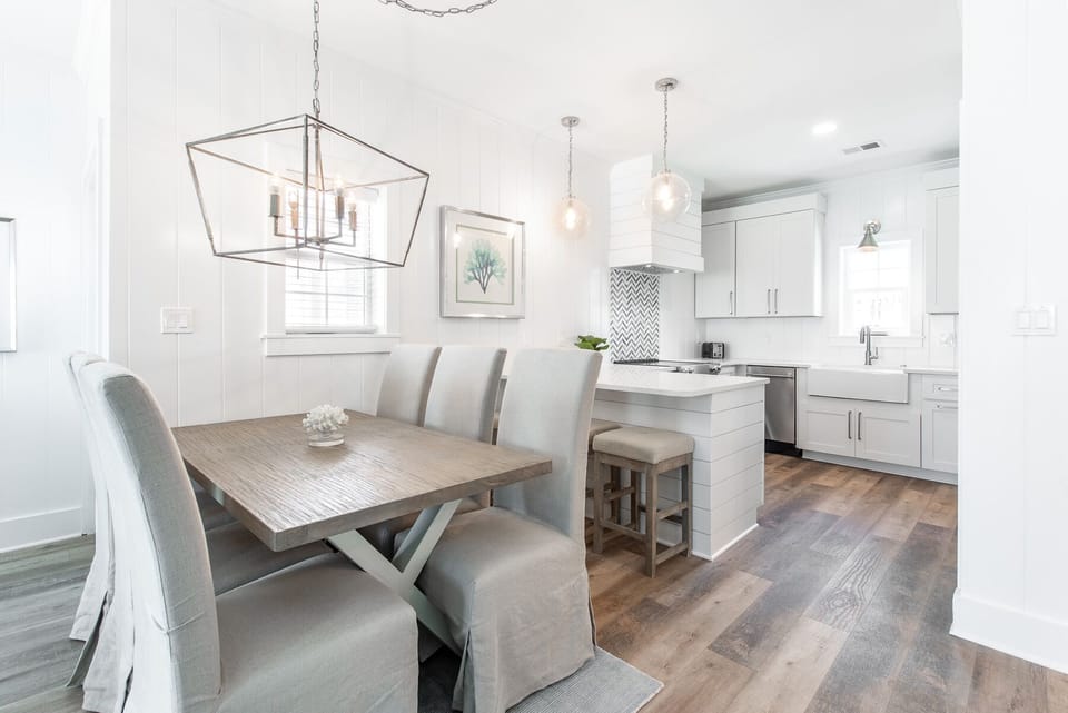 First Floor: Dining Area