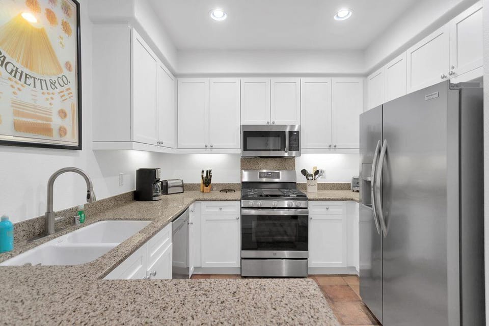 Kitchen - Kitchen