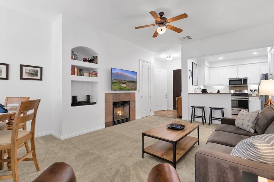 Living Room - Living Area