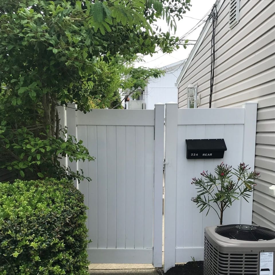 Private access to the apartment