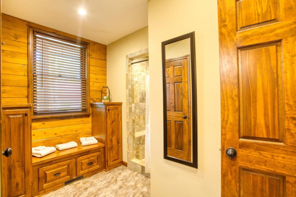 Main level Master bathroom-private
