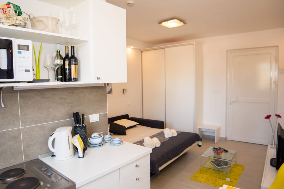 Kitchenette