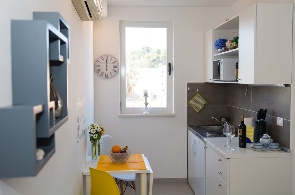 Kitchenette
