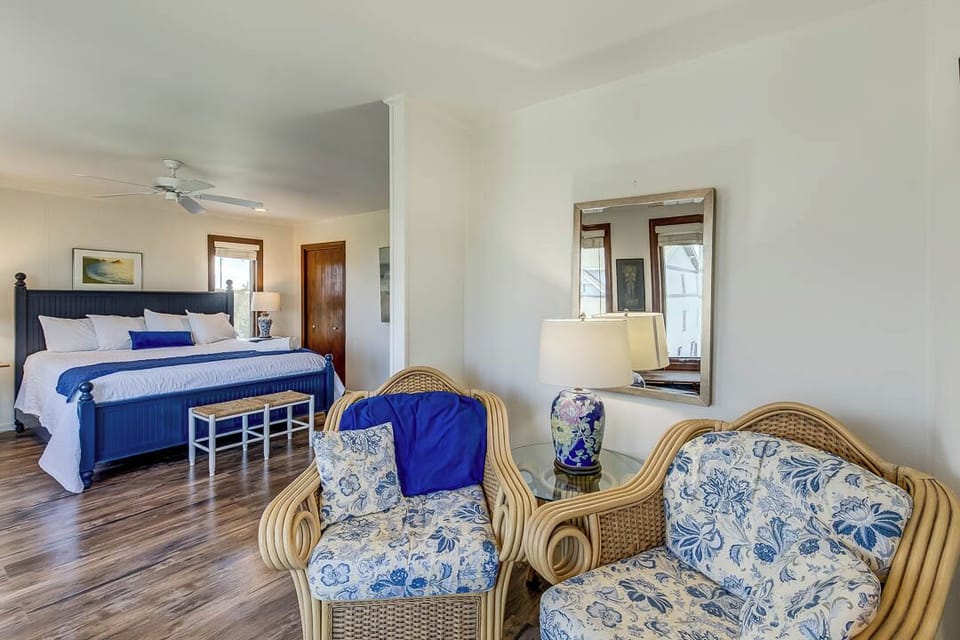 Top-Level King Master Bedroom