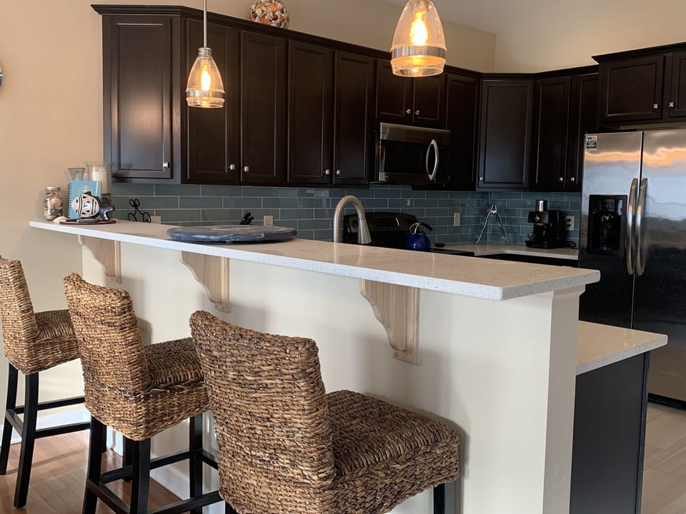 Kitchen Bar Area