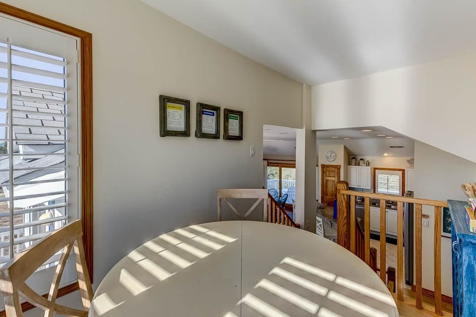 Loft with Table (seats 4)